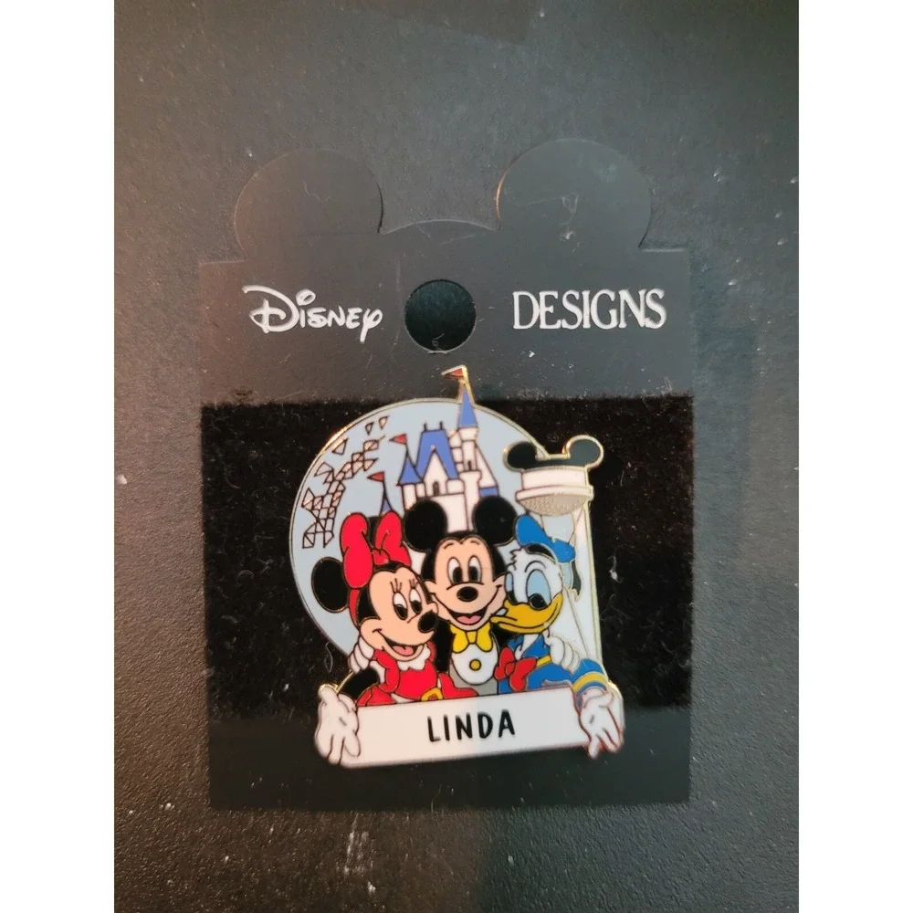 LINDA  personalize name pin WALT DISNEY WORLD MICKEY- MINNIE- DONALD by CASTLE